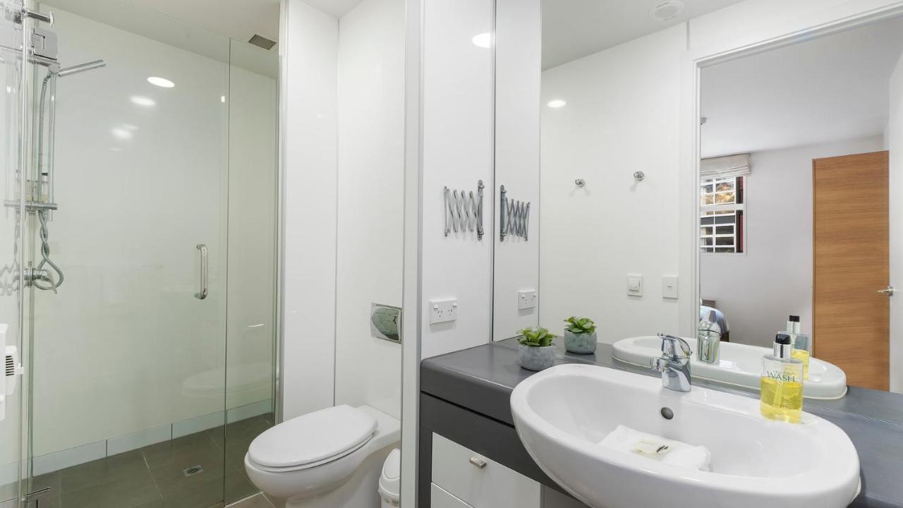 Marina Views - Apt 207 Квинстаун Экстерьер фото